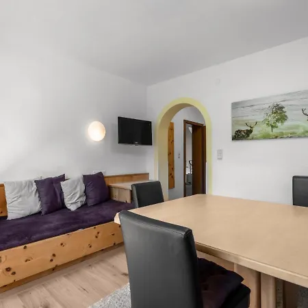 Apartamento Nadine-7 By Interhome