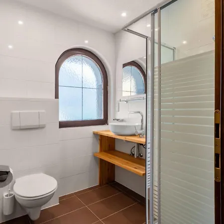 Apartamento Nadine-7 By Interhome